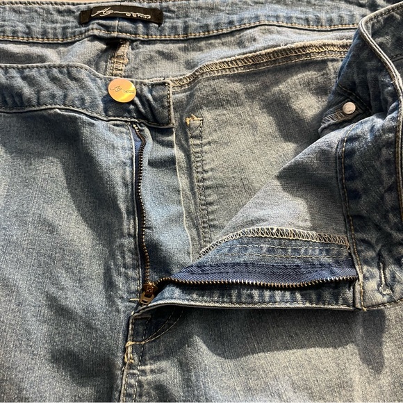 Light Wash A3 Denim Women's Plus Size Destructed Skinny Jeans, Size 26W - Picture 2 of 15